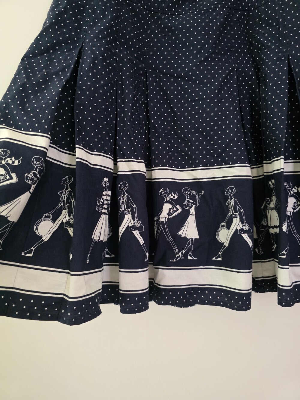 Vintage Liz Claiborne Flare Pleated Skirt Over Knee Womens 8 Preppy Female Chic - Picture 3 of 8